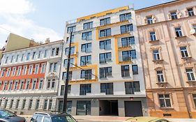 Brand New Studio Apartment # 45 With Free Parking In The City Center